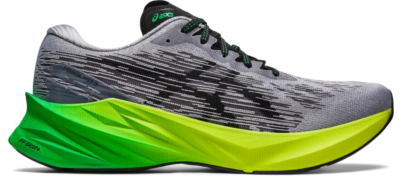 Asics Men’s Novablast 3 (021 - Sheetrock/Black) 3 Asics Men’s Novablast 3 (021 - Sheetrock/Black)